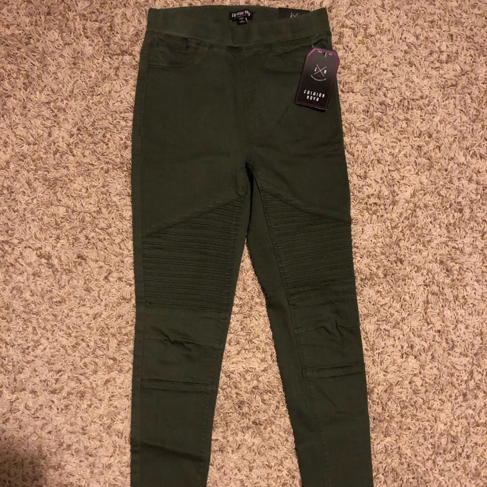 Olive green leggings